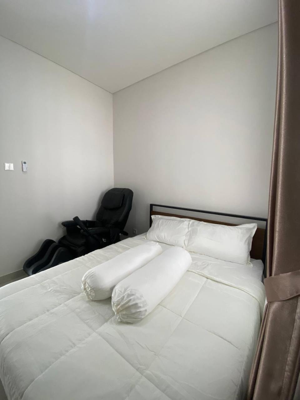 Villa Ku Villa Mu Semarang Buitenkant foto